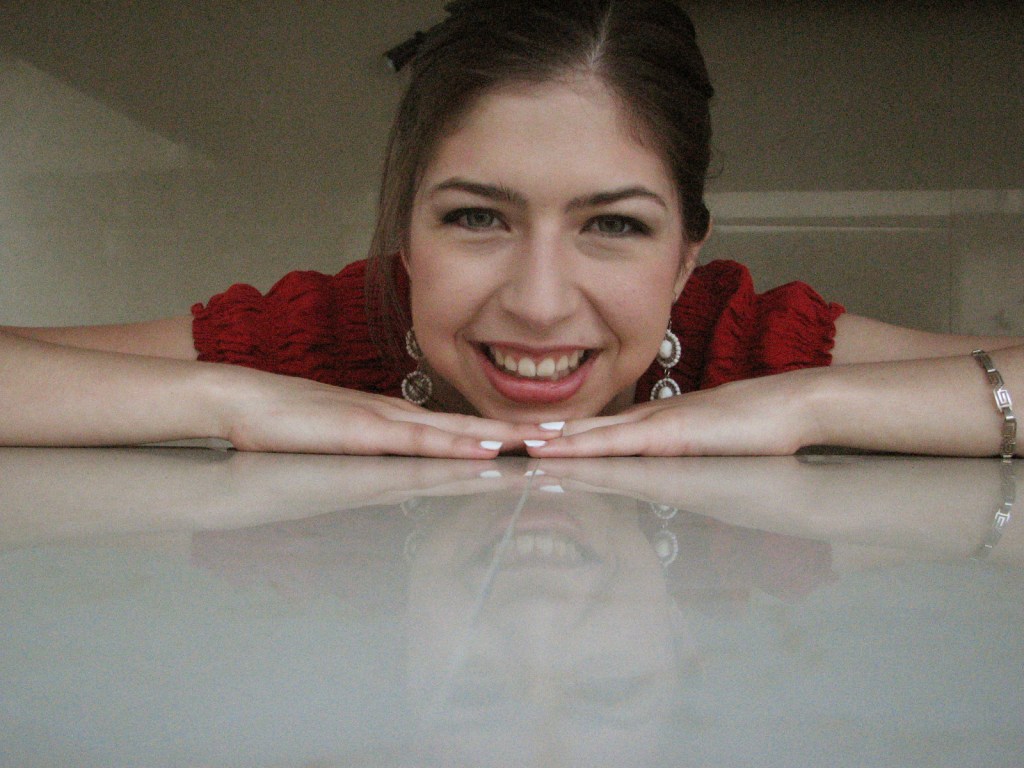 Natalia Gutiérrez, handmade earrings www.lindifique.com