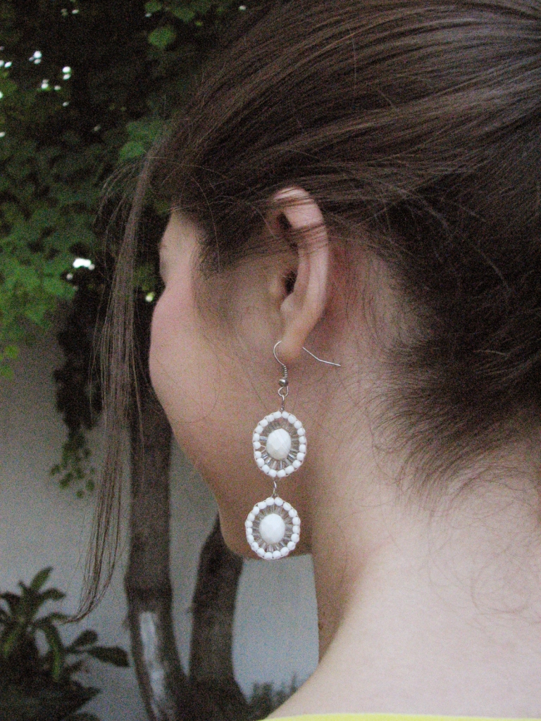 White handmade earrings www.lindifique.com