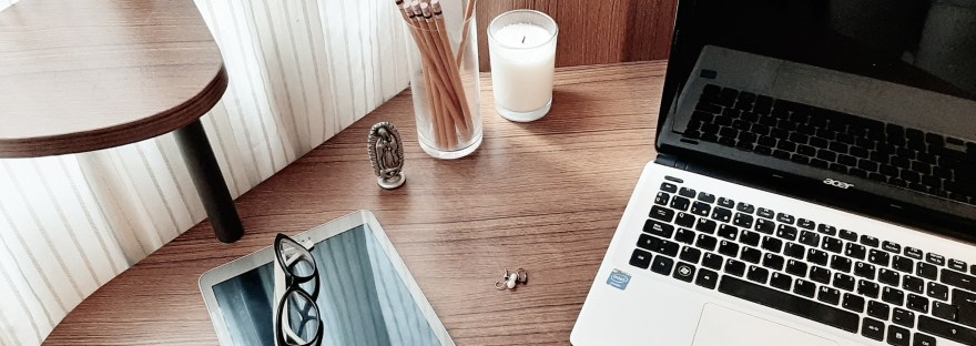 Ideas minimalistas para organizar tu escritorio home school y office