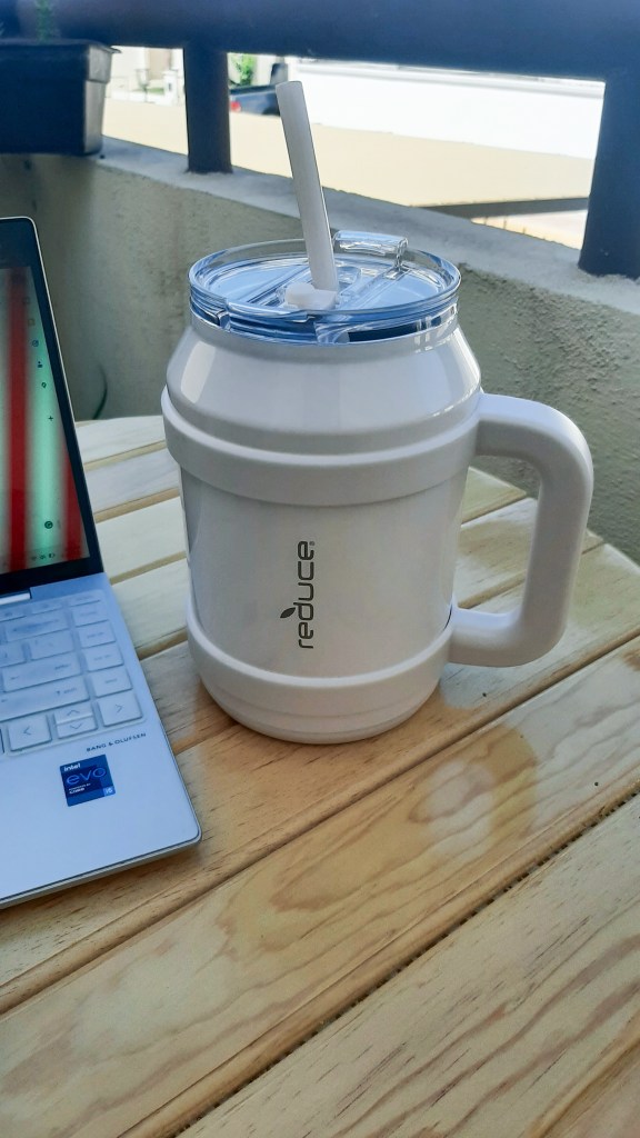 Reduce 50oz quencher in cotton color.